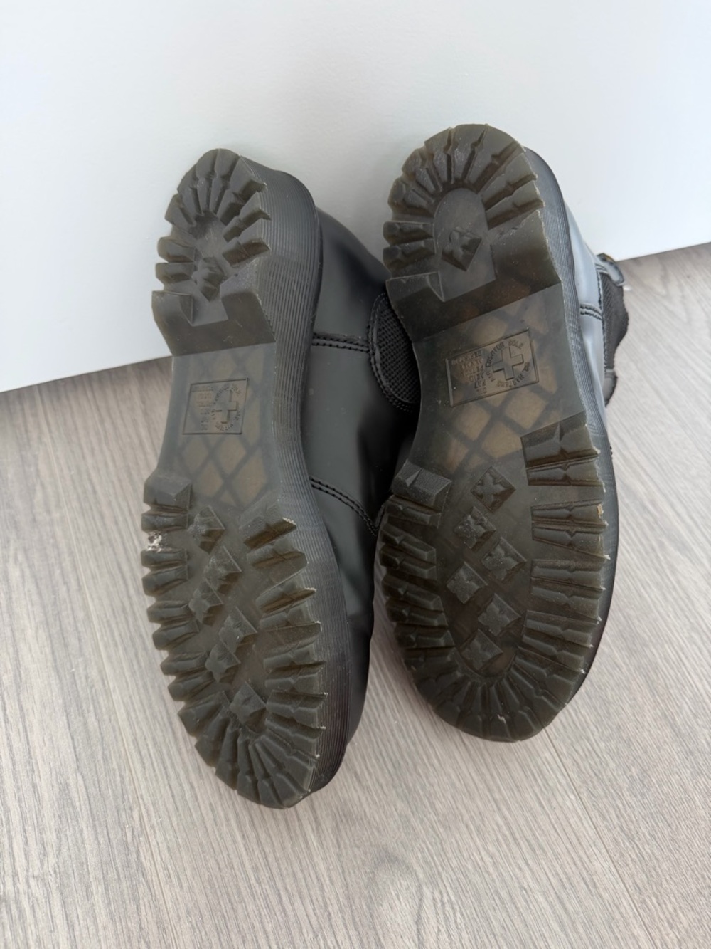 Dr. Martens Bex Black Chelsea Ankle Boots US7 $190 - Picture 7 of 11